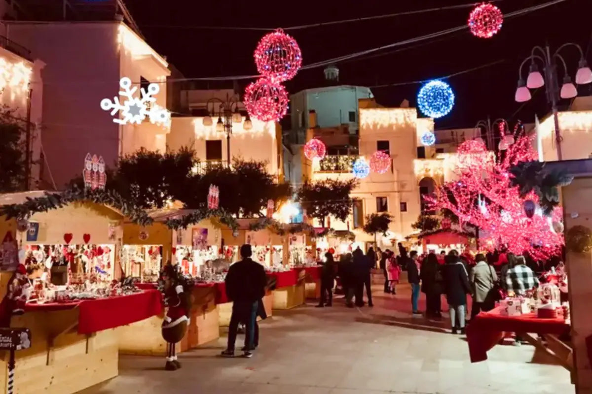 Luci e mercatini di Natale in Puglia: Polignano & Monopoli