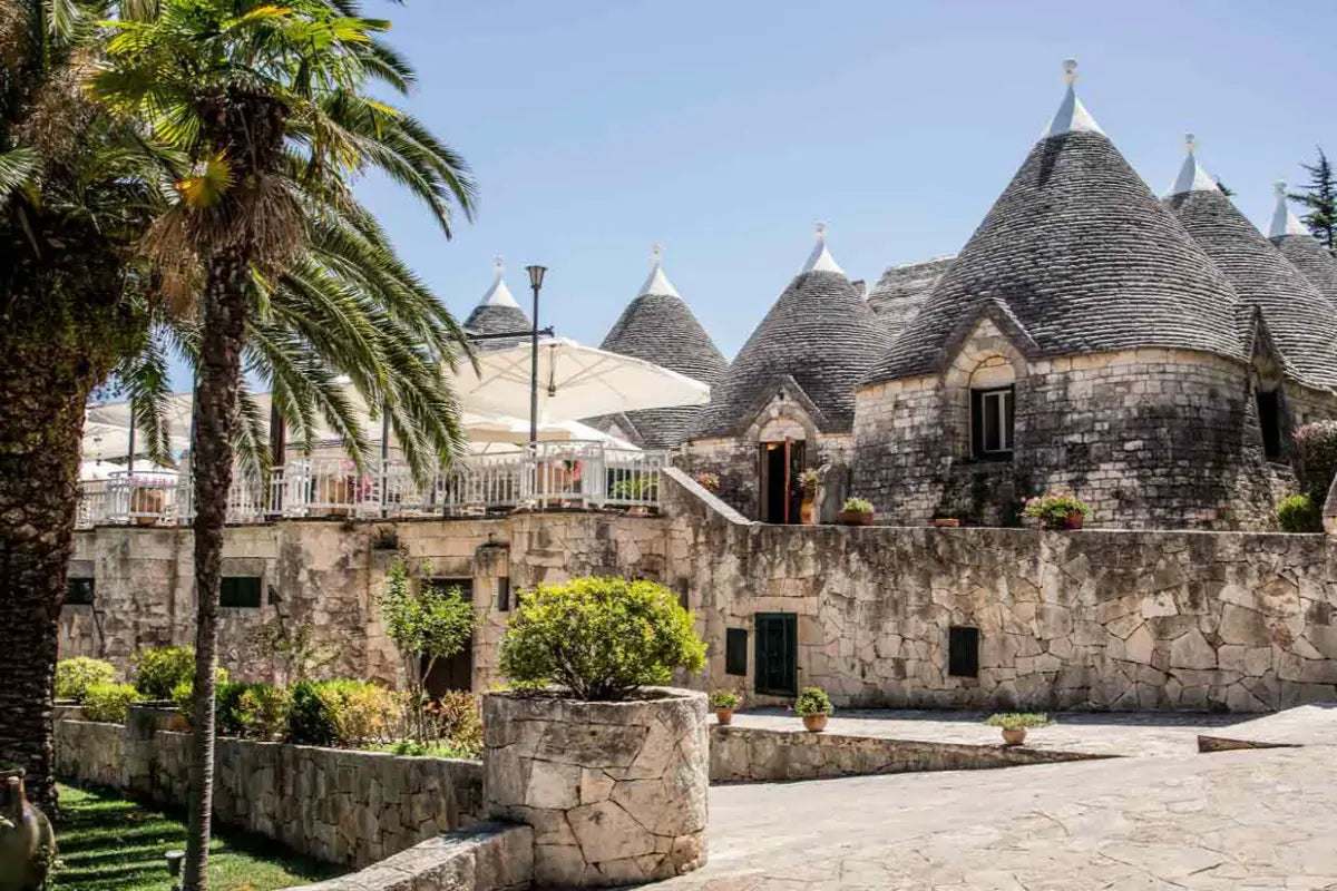 San Valentino Puglia: weekend romantico tra trulli