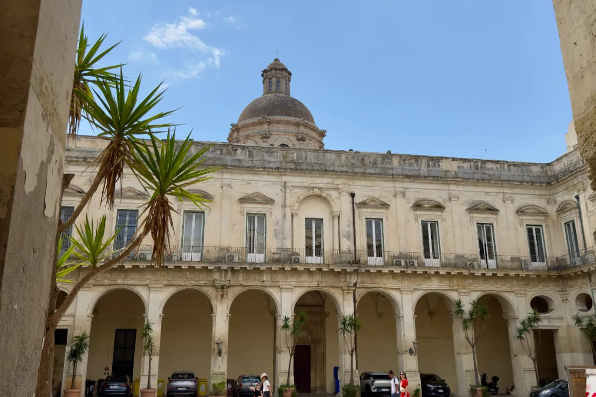 Lecce a piedi: tour guidato nel cuore del Barocco salentino