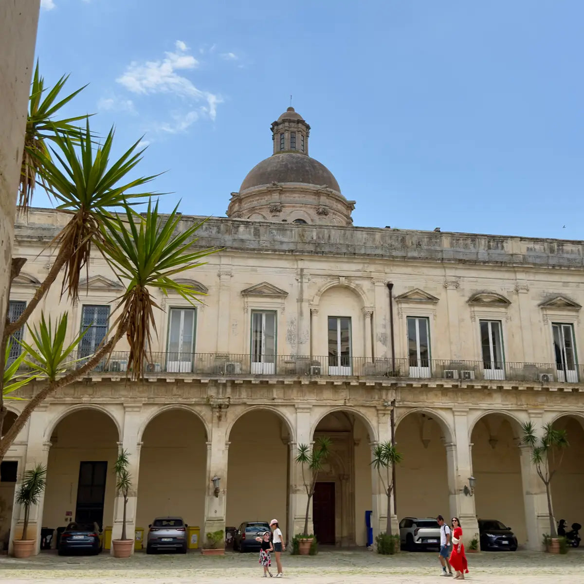 Lecce a piedi: tour guidato nel cuore del Barocco salentino