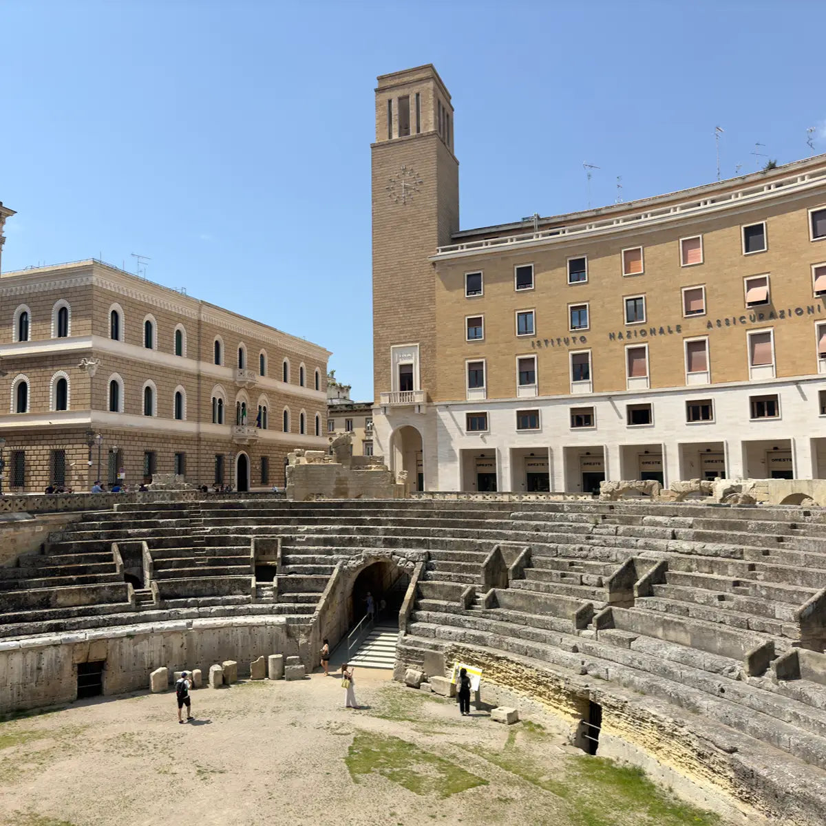 Lecce a piedi: tour guidato nel cuore del Barocco salentino