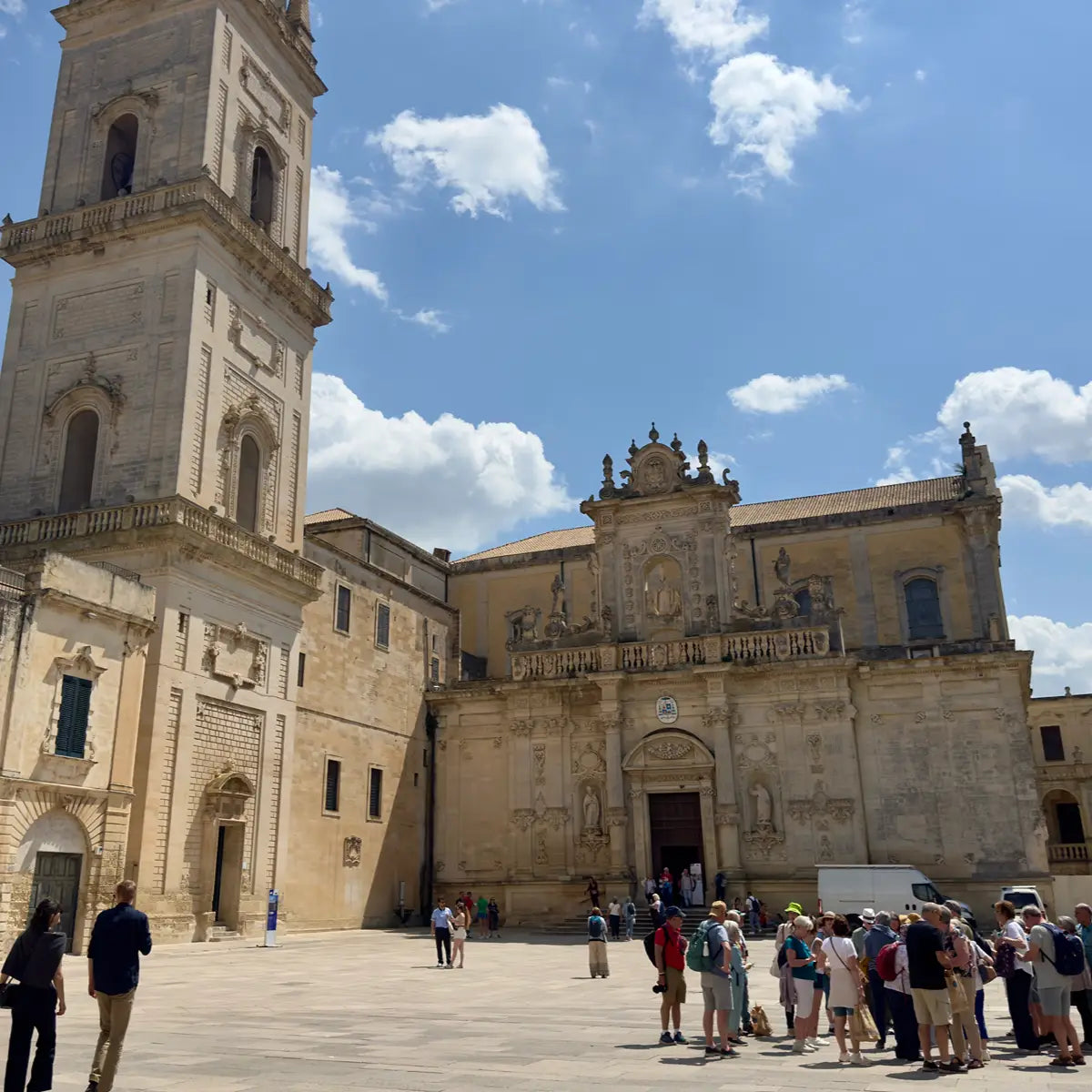 Lecce a piedi: tour guidato nel cuore del Barocco salentino