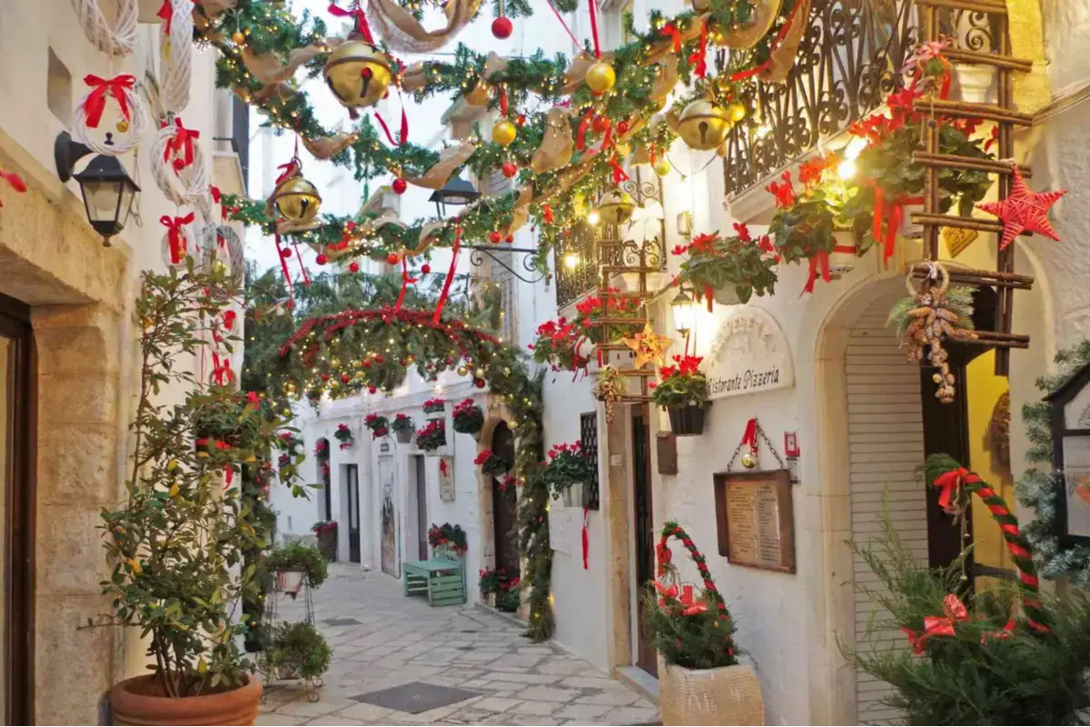 Mercatini di Natale in Puglia: Locorotondo & Alberobello