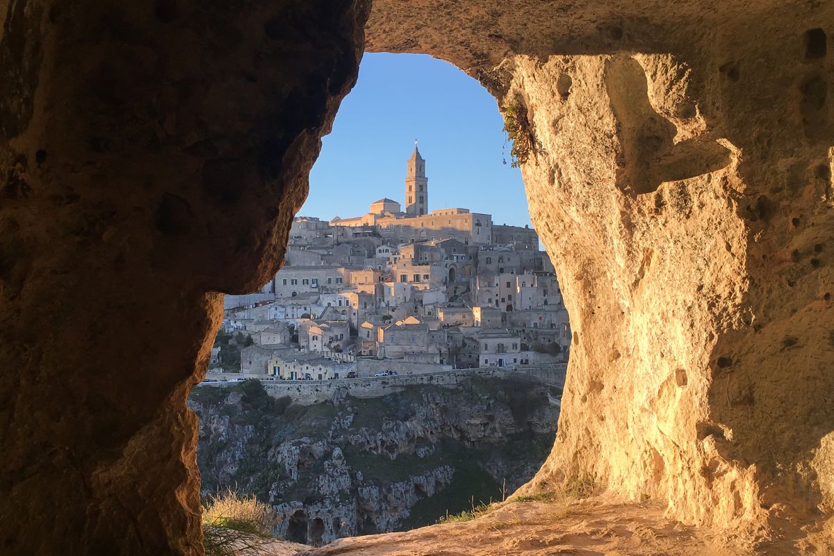 Ferragosto Deluxe: La Tua Esperienza di Lusso a Matera